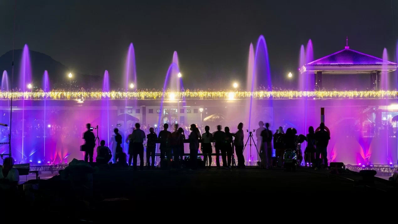 outdoor light show